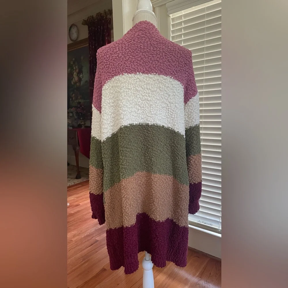 EUC Colorblock Popcorn Knit Cardigan. Size Medium. Soft! - Picture 2 of 6